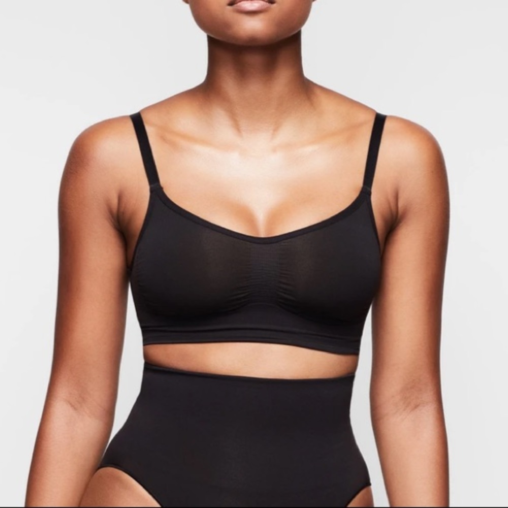 SKIMS Sculpting Bralette L/XL in Onyx